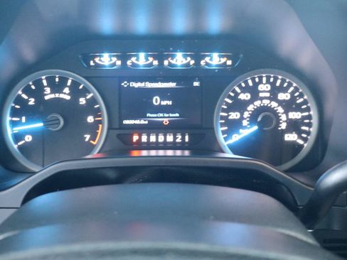 Used 2015 Ford F150 XLT w/ Equipment Group 301A Mid AWD/4WD image 22