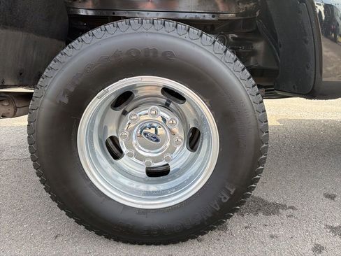 Used 2023 Ford F350 Lariat w/ FX4 Off-Road Package image 13