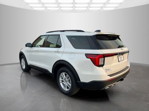 New 2026 Ford Explorer Active w/ Active Comfort Package image 6