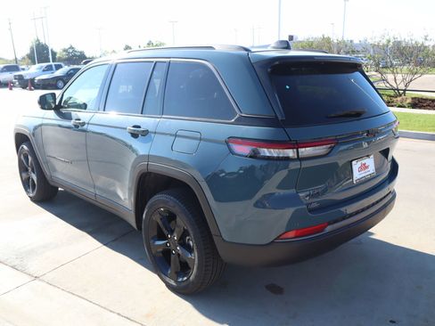 New 2026 Jeep Grand Cherokee Limited image 25