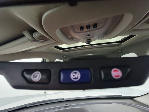 Used 2016 Chevrolet Equinox LTZ w/ Enhanced Convenience Package FWD image 29