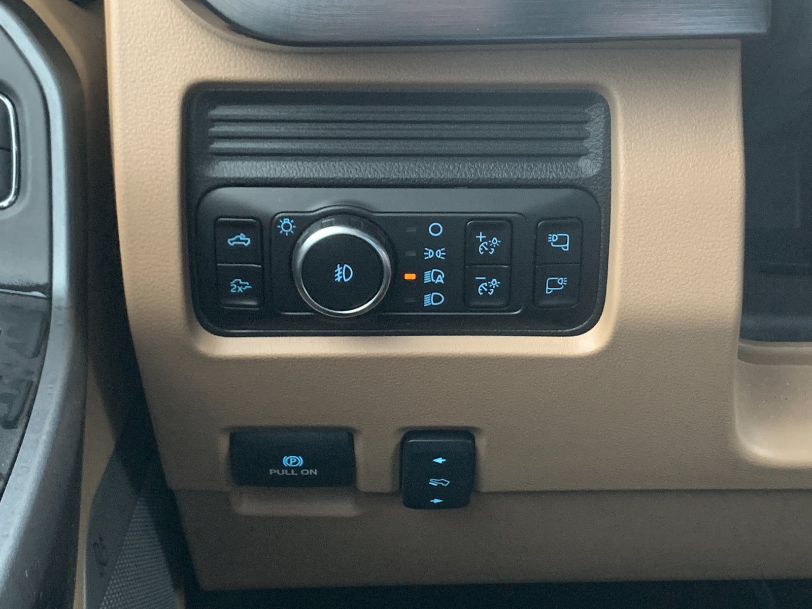 Used 2026 Ford F250 Lariat w/ Chrome Package AWD/4WD image 32