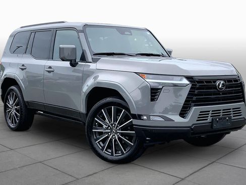 Certified 2024 Lexus GX 550 w/ Cold Area Package AWD/4WD image 3