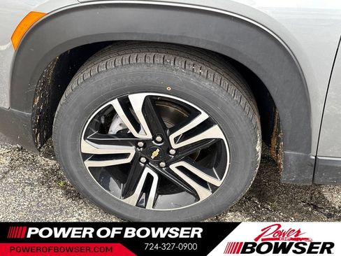 Used 2023 Chevrolet TrailBlazer LT FWD image 9