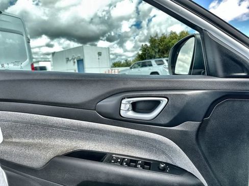 Used 2023 Jeep Compass Sport image 15