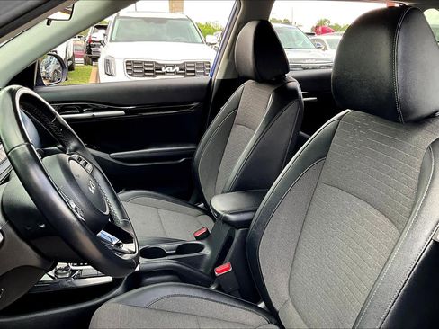 Used 2022 Kia Seltos S image 8