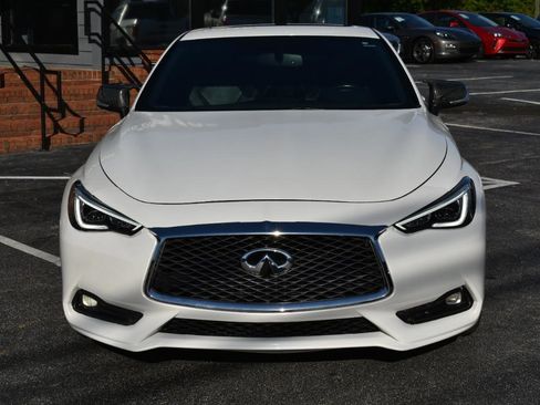 Used 2018 INFINITI Q60 3.0t Luxe w/ Cargo Package RWD image 3