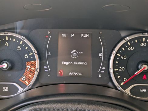 Used 2021 Jeep Renegade Sport image 33