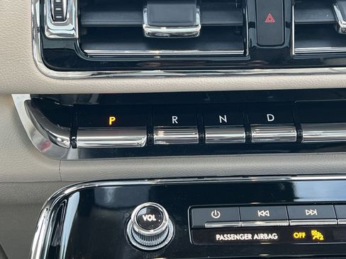 Used 2021 Lincoln Navigator Reserve w/ Luxury Package image 20