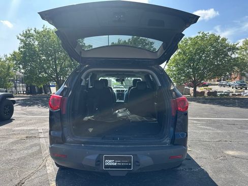 Used 2009 Chevrolet Traverse LT AWD/4WD image 22