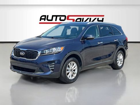 Used 2019 Kia Sorento FWD w/ LX Convenience Package image 3