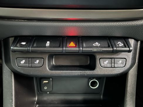 Used 2018 Chevrolet Colorado Z71 image 19