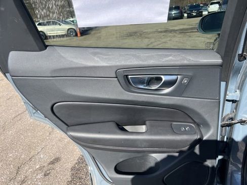 Certified 2023 Volvo XC60 B5 Plus image 24