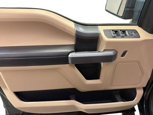 Used 2016 Ford F150 XLT w/ Equipment Group 302A Luxury image 14