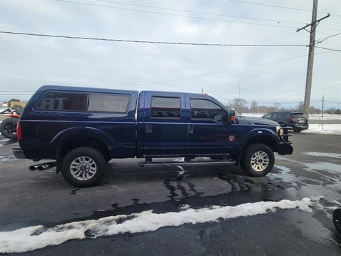 Used 2011 Ford F350 XLT w/ XLT Premium Pkg image 2