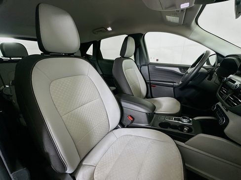 Used 2024 Ford Escape Active image 31