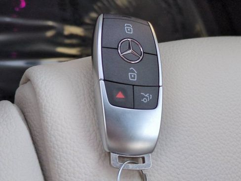 Certified 2026 Mercedes-Benz GLB 250 image 30