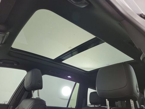 Used 2020 Cadillac XT6 Premium Luxury FWD image 19