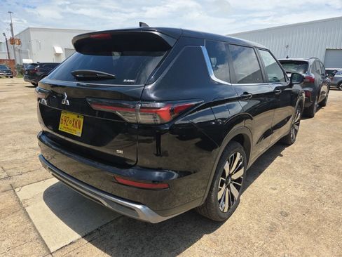 Used 2025 Mitsubishi Outlander SE AWD/4WD image 9