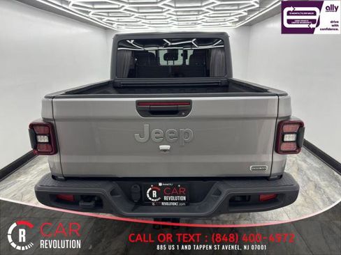 Used 2020 Jeep Gladiator Overland image 5