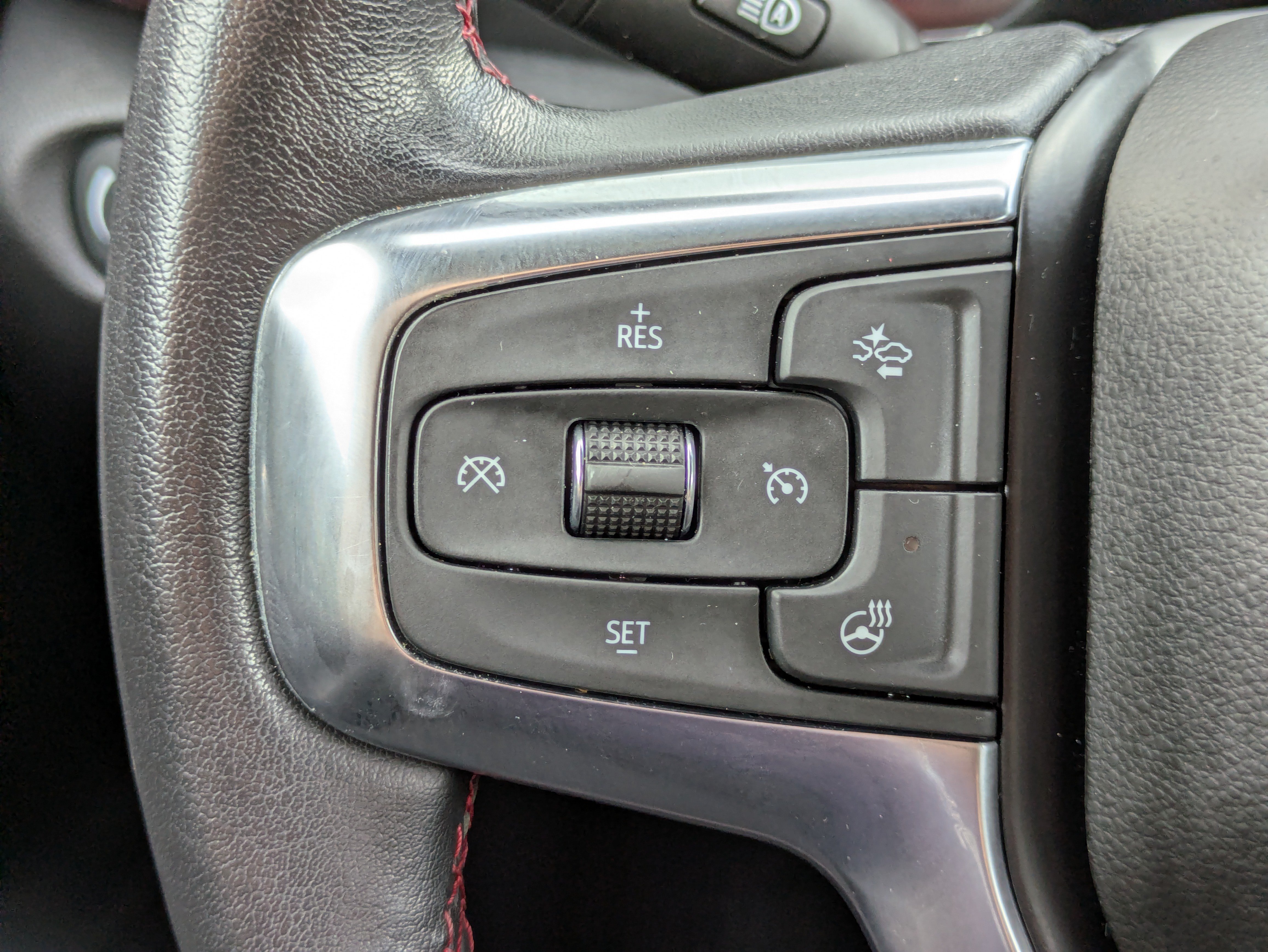 Used 2022 Chevrolet Blazer RS w/ Enhanced Convenience Package FWD image 25