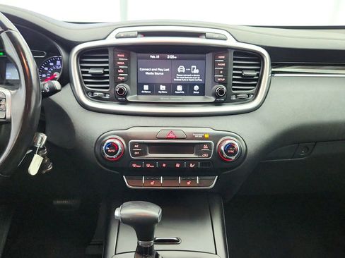 Used 2019 Kia Sorento LX w/ Option Group 020 image 17