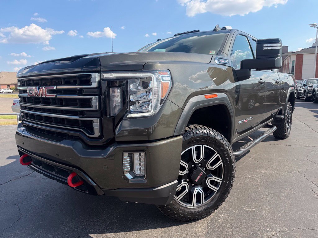Used 2022 GMC Sierra 2500 AT4 w/ Driver Alert Package I AWD/4WD image 2