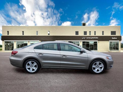 Used 2013 Volkswagen CC Sport image 2