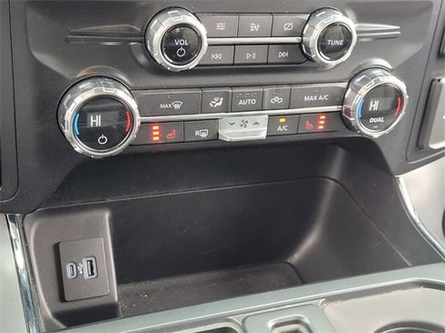 Certified 2021 Ford F150 XLT w/ Equipment Group 302A High image 20