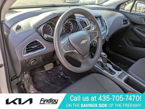 Used 2019 Chevrolet Cruze LT w/ Sun And Sound Package FWD image 14