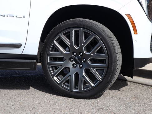 Used 2026 GMC Yukon Denali Ultimate image 13