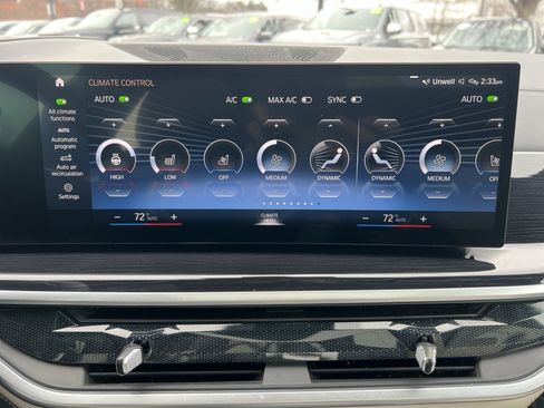 Used 2023 BMW X7 xDrive40i w/ M Sport Package image 21