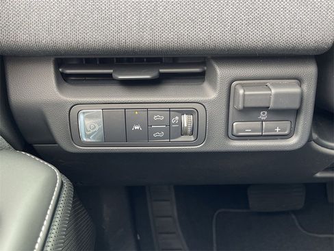 New 2026 GMC Sierra EV Elevation image 17