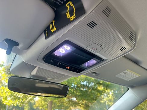 New 2026 Volkswagen Tiguan S image 21