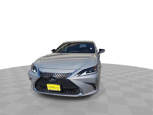 Used 2020 Lexus ES 350 w/ Premium Package image 3