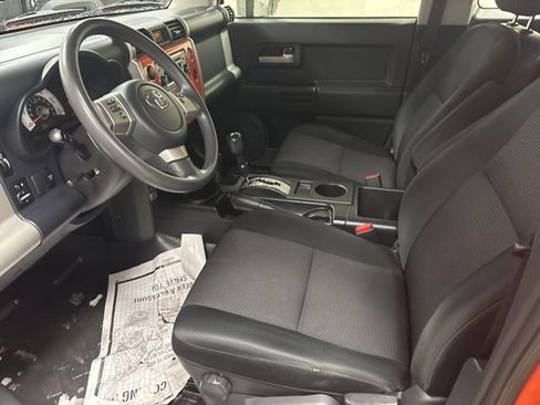 Used 2014 Toyota FJ Cruiser 4WD image 14