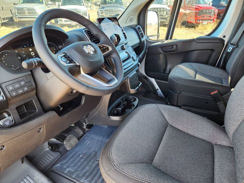 New 2025 RAM ProMaster 1500 w/ Quick Order Package 22G SLT image 7