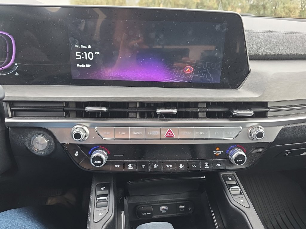 Certified 2024 Kia Telluride EX X-Line AWD/4WD image 13