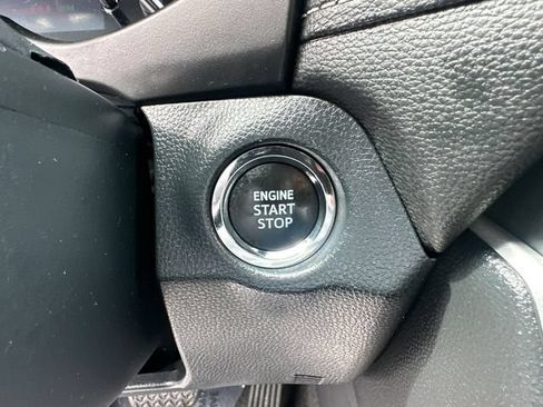 Used 2023 Toyota RAV4 XLE AWD/4WD image 34