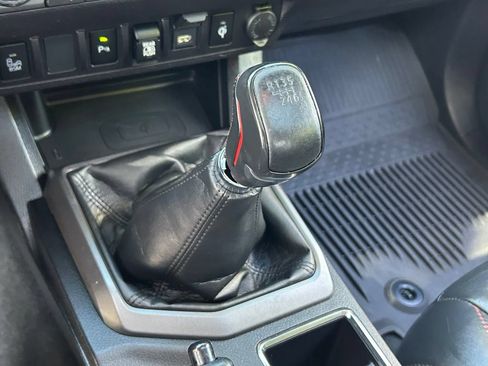 Used 2021 Toyota Tacoma TRD Pro AWD/4WD image 30