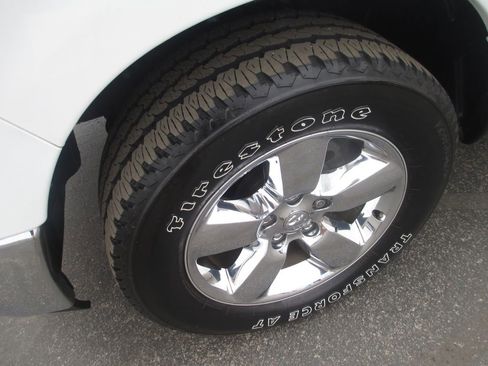 Used 2018 RAM 1500 Big Horn AWD/4WD image 14