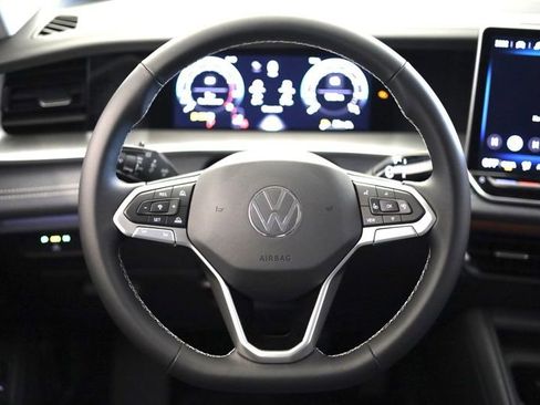 New 2026 Volkswagen Tiguan SE AWD/4WD image 13