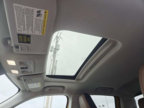 Used 2023 Ford Maverick Lariat w/ Lariat Luxury Package image 9