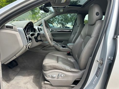 Used 2013 Porsche Cayenne AWD/4WD image 14