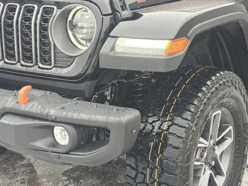 New 2026 Jeep Gladiator Mojave AWD/4WD image 6