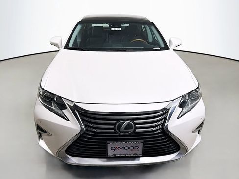 Used 2017 Lexus ES 350 Base image 2