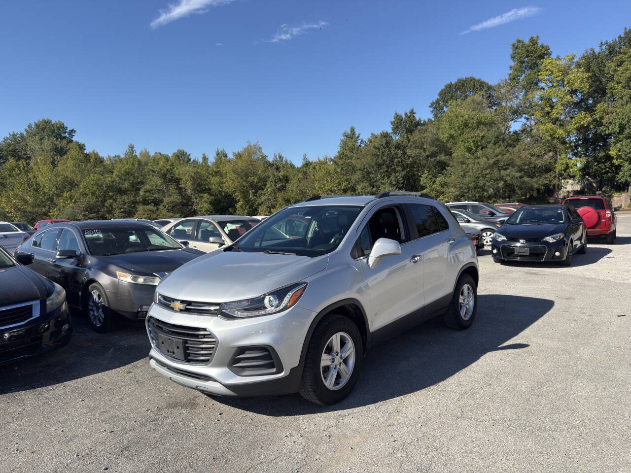 Used 2019 Chevrolet Trax LT w/ LT Convenience Package AWD/4WD image 2