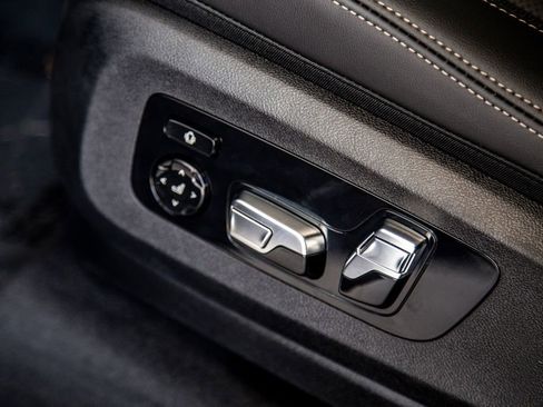 New 2026 BMW X7 xDrive40i w/ Executive Package image 20