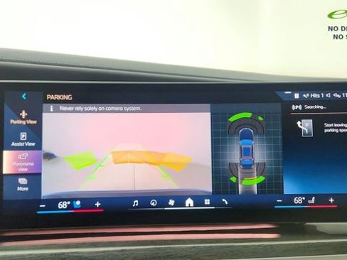 Used 2023 BMW i7 xDrive60 AWD/4WD image 51