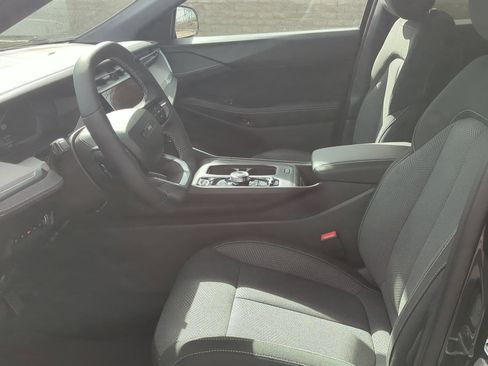 New 2026 Jeep Cherokee Laredo image 13